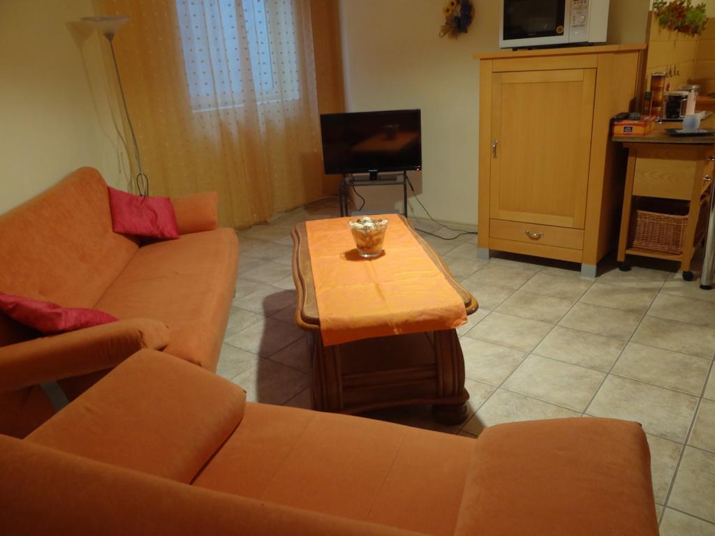Ferienwohnung Am Nurburgring Welcherath Δωμάτιο φωτογραφία